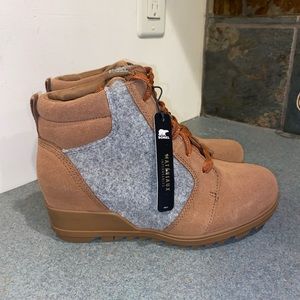 NEW Joan of arctic waterproof Sorel wedge bootie